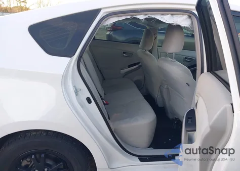 2015 Toyota Prius Three z USA, uszkodzony, nr VIN JTDKN3DU8F0434443